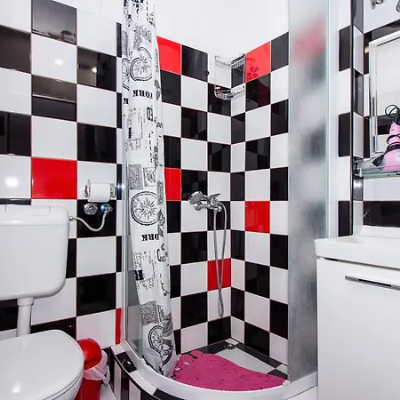 Guest House Meri 3*